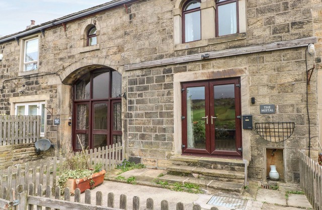THE MISTAL, family friendly in Oakworth