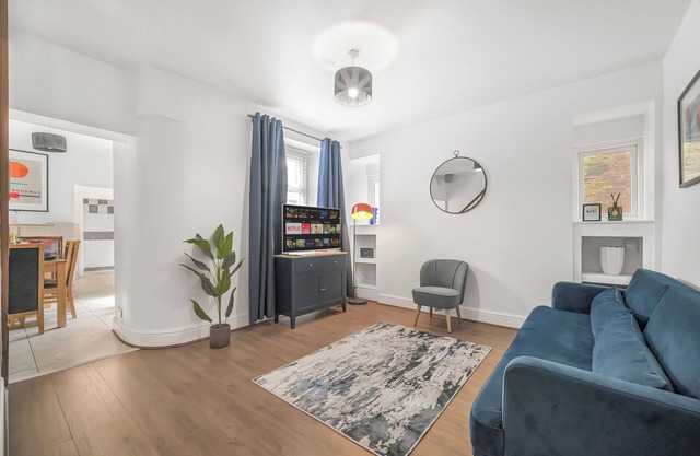 The Modern Cwtch House - Swansea