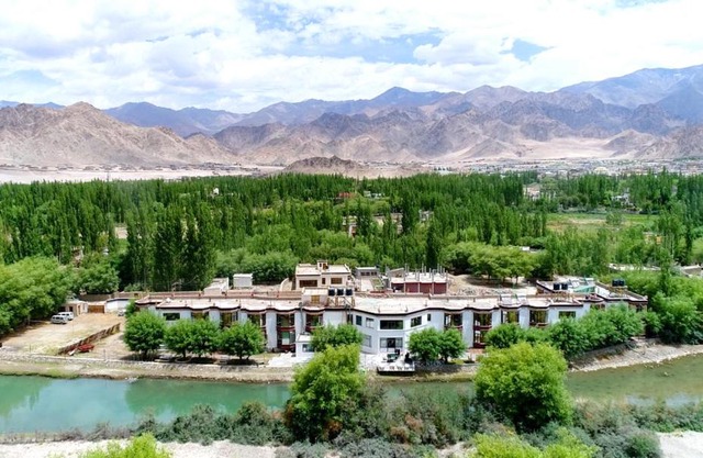 The Nature Residency - A Riverside Resort in Leh