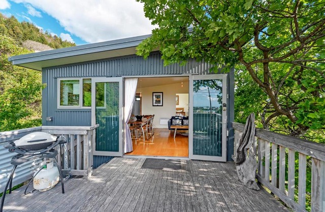 The Nelson's Lookout