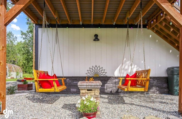 The Nook at Big Lake, The Nook at Big Lake