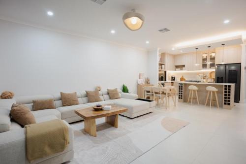 The Oak & Sand House 3BHK Cosy stay