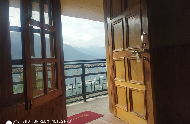 The offbeat nest Majhach