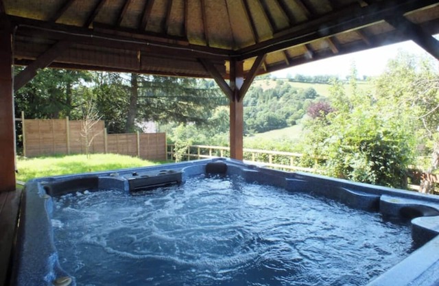 The Old Bakehouse is a cosy getaway built with character throughout Pet Friendly