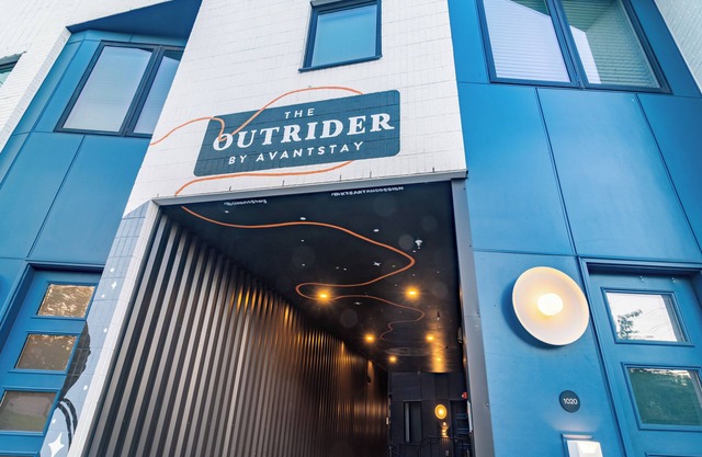 The Outrider by AvantStay Chic Stay Close to Broadway