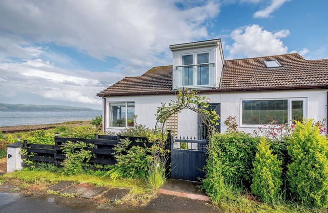 The perfect coastal escape for family and friends.