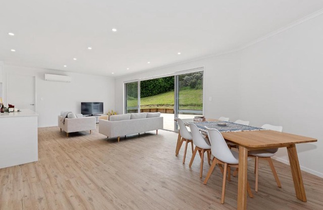 The Platinum Rendezvous - Matapouri Holiday Home