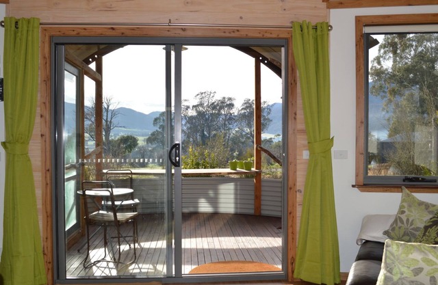 The Pod- romantic getaway with amazing views