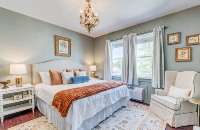 The Poets Sanctuary Room