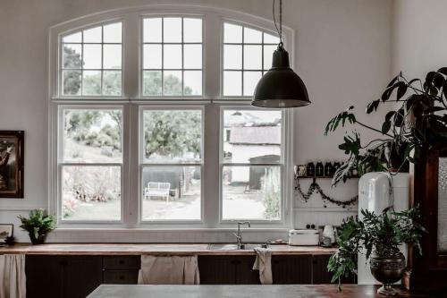 The Post Office Waratah - Luxury Wilderness Escape