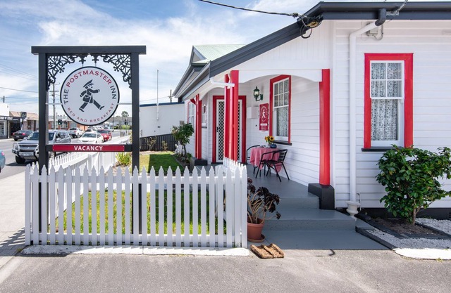 The Postmaster Inn Bed and Breakfast - Smithton R1 - Free Continental Breakfast
