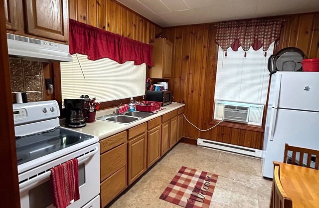The Powerhouse lodge has 2 bedrooms on 10 acres in adorable Maybeury