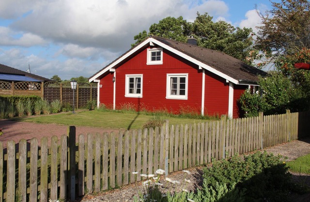 The Red House behind the Deich
