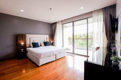 The Regent Bangtao Apartments gorgeous view of the jungle