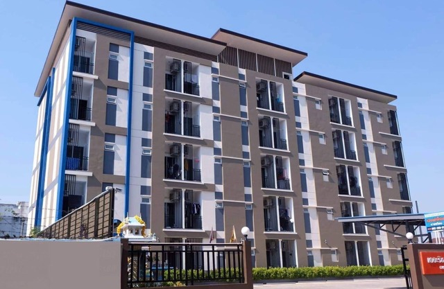 The Rich Ratchapruek Hotel & Residence