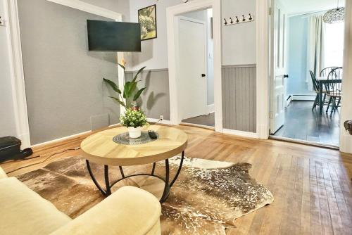 The Salt Soul Suite Cozy Apt 5