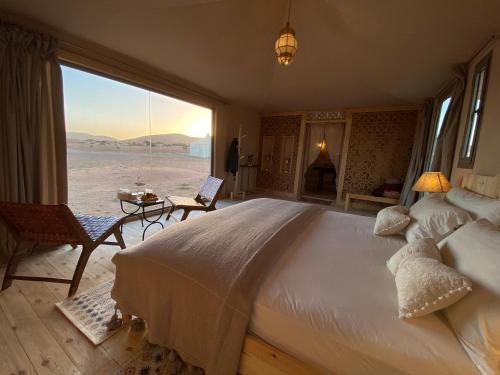 THE SANDY TENTS