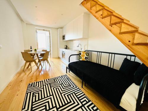 The Sarmento House - NO 2D - Historical Two-Bedroom Apartment