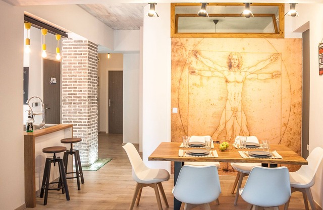 The Secret Loft, 2min walk from the beach! High Tech and luxurious