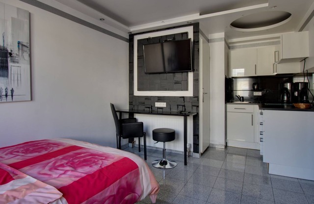 THE SPECIAL WITH CHARM, FLAIR & STICK