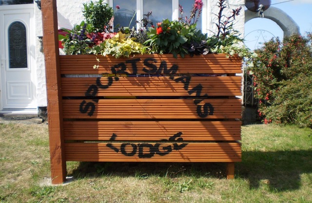 The Sportsmans Lodge