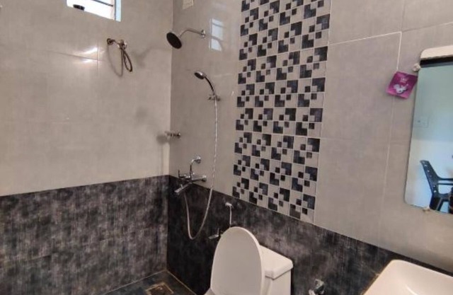 The Sun - Deluxe Studio