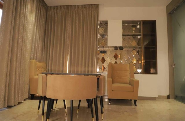 The Taj Mughal Courtyard Homestay