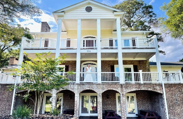 The Tara House - Pet Friendly, Golf Cart Included, 504 Remora Circle