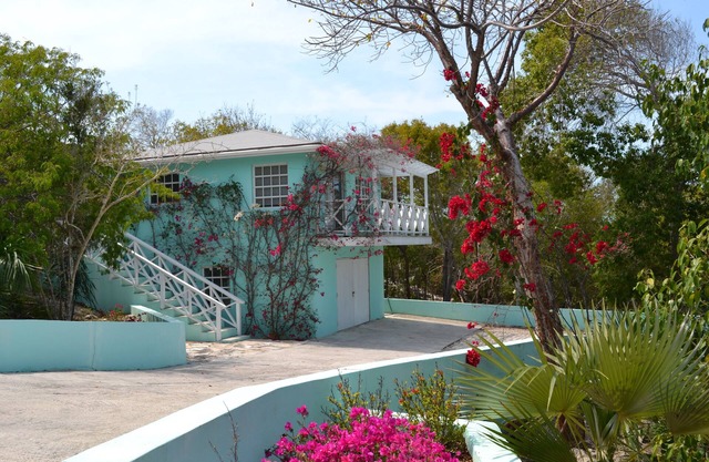 The Tree House - a Cozy Peaceful Nest for Your Exuma Adventure