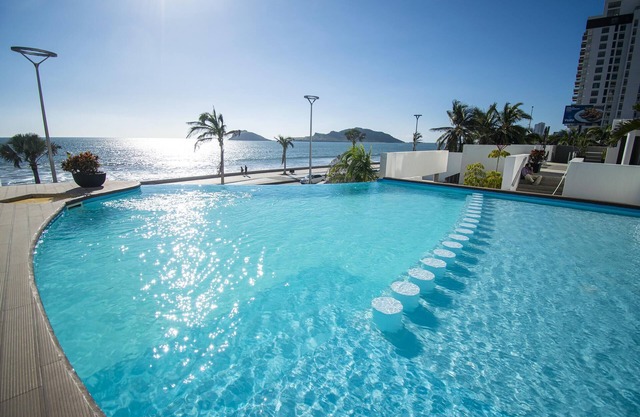 The view never gets old- Horizon Sky