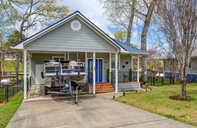 The Villa Cove