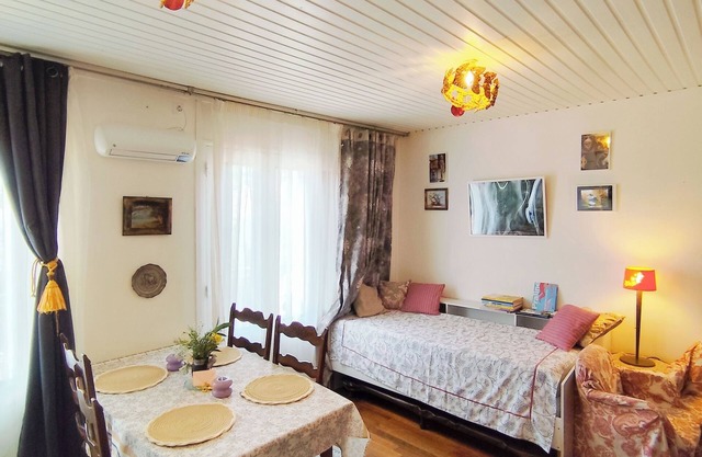 The Villa de Moutier near the hobbies ile and Paris