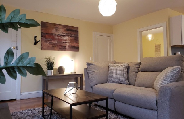 The West Loft at Dartmouth Avenue *New 1-Bed Apt