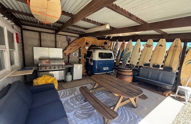 The White House @ White BeachnA Luxury Beachfront House /Direct Beach Access