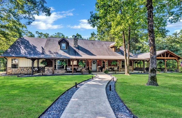 The White Oak Cabin | Adults-Only Mountain Retreat