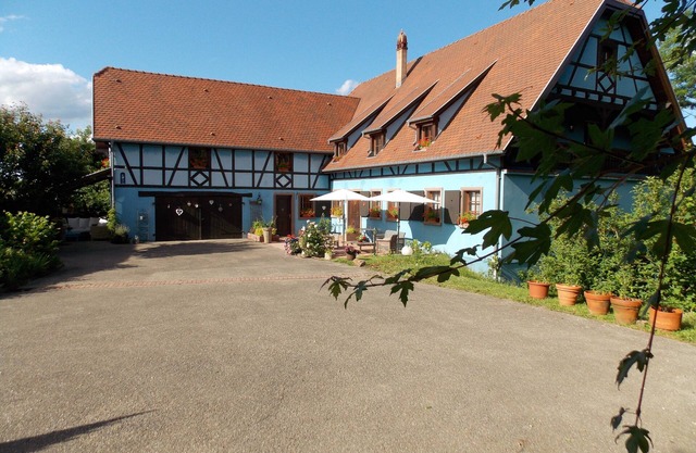 The Willgottheim Blue Cottage