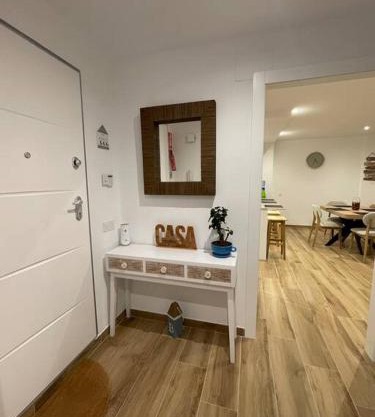 This spectacular 3-bedroom apart