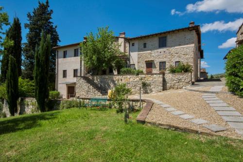 THR-Apartment with 3 bedrooms, 7 beds, 3 bathrooms, air conditioning and private outdoor space in a residence with swimming pool not far from Florence