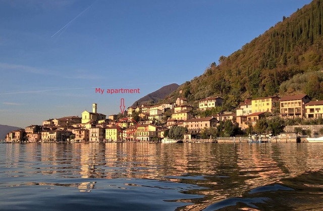 Three-room apartment sleeps 6 in Monte Isola