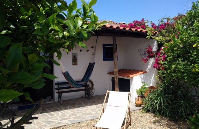 Tia Luísa Cottage (country house)