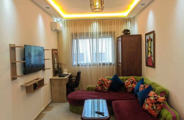 Tidy and Calm appartment equiped with WiFI close to airport and ocean