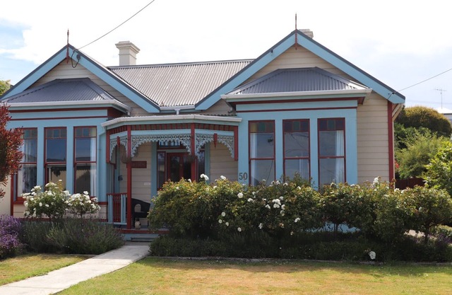 Time for Tees in the heart of Oamaru