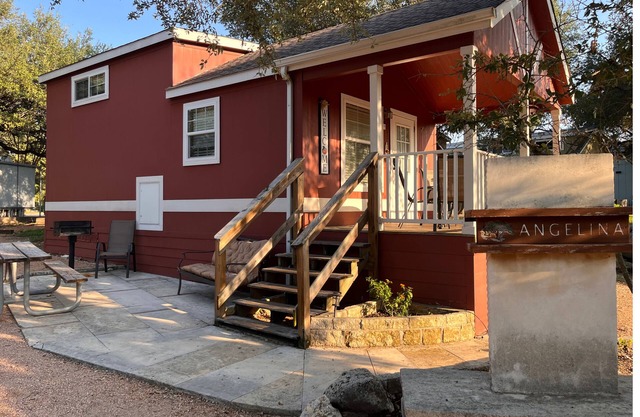 Tiny Home Getaway: Pool, Hot Tub & Peaceful Vibes