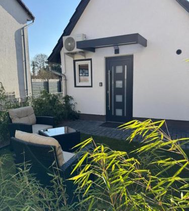 Tiny House am See Dillich - Hunde willkommen - Eigener eingezäunter Garten - Ruhige Lage - Klima