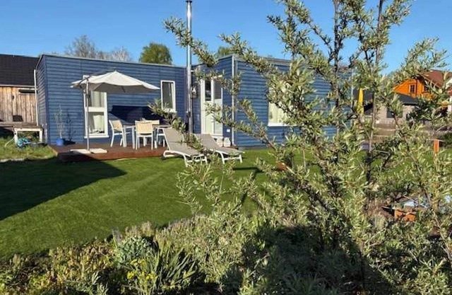 Tiny House mit Sauna am See