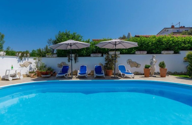 Tiziana by Interhome