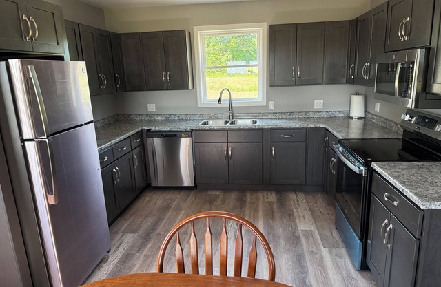 TKW Farms Four Season Duplex Unit B Pet Friendly