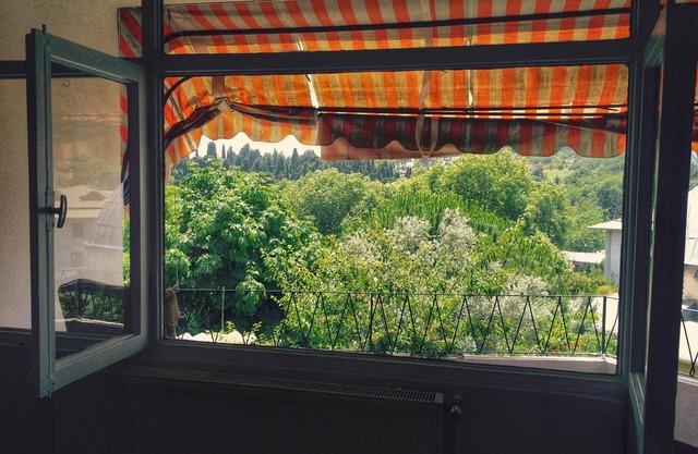 TL1400 / 20m2 - Luxury Area,Room For Rent In Villa