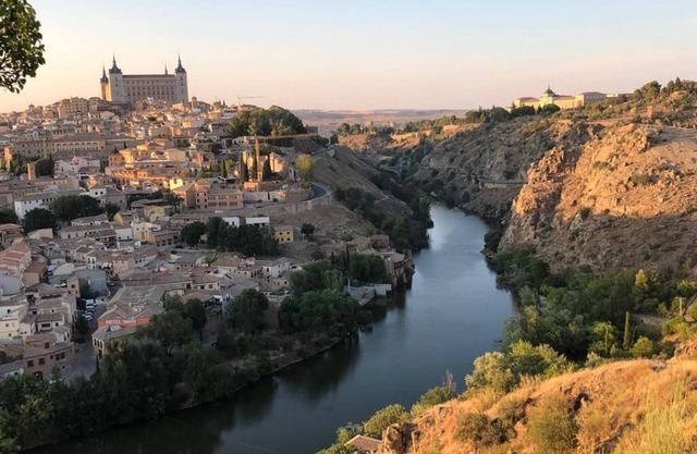 Toledo City of Three Cultures "BREAKFAST INCLUDED"
