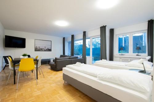 Tolstov Apartments - 1 , 3 and 4 Room Apartments - 20 min Messe DUS & Airport DUS